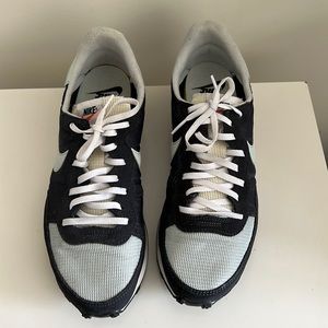 Mens NIKE Air Max 10th Anniversary Flyknit Race Size 11